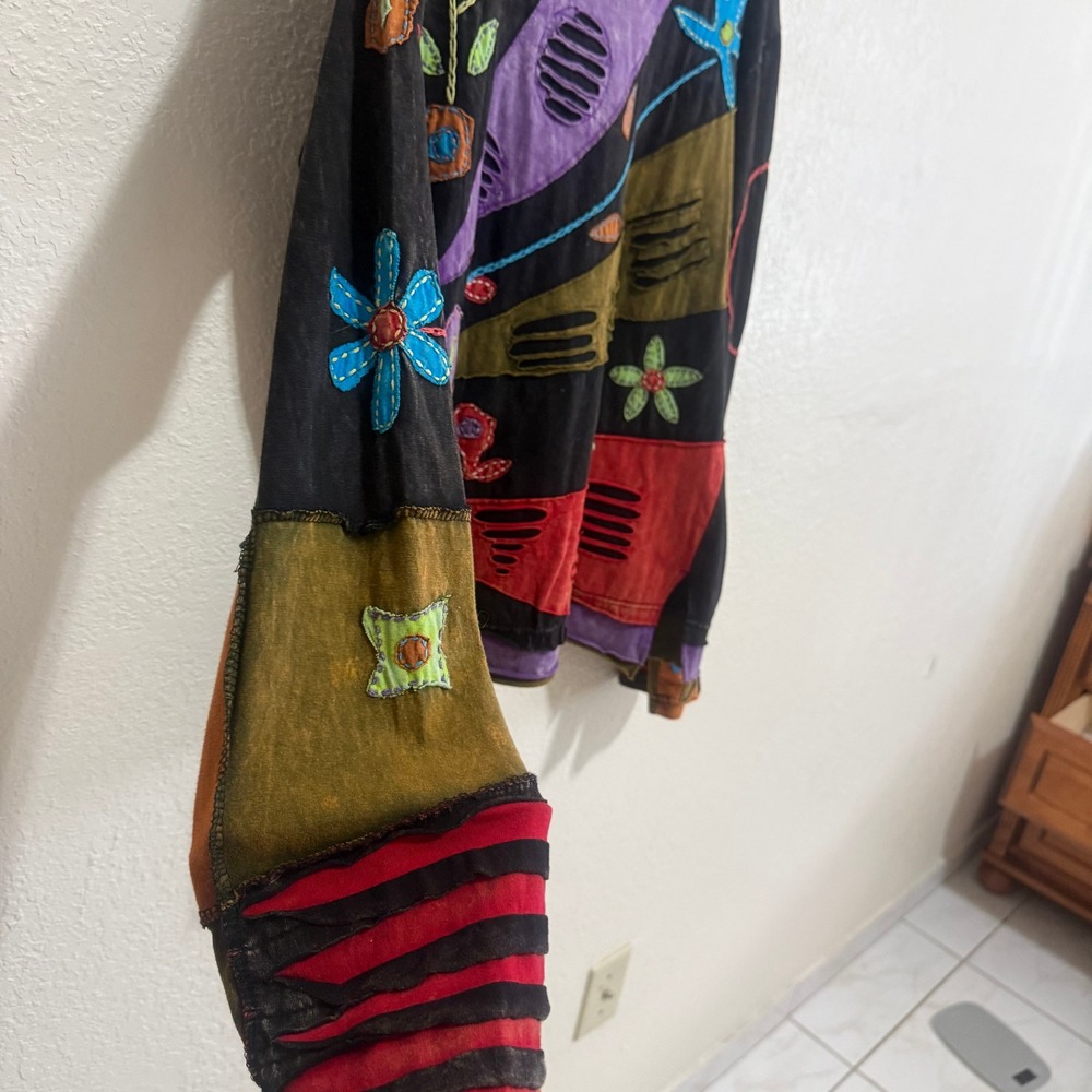 Rising International Boho Patchwork Razor Cut Flo… - image 6